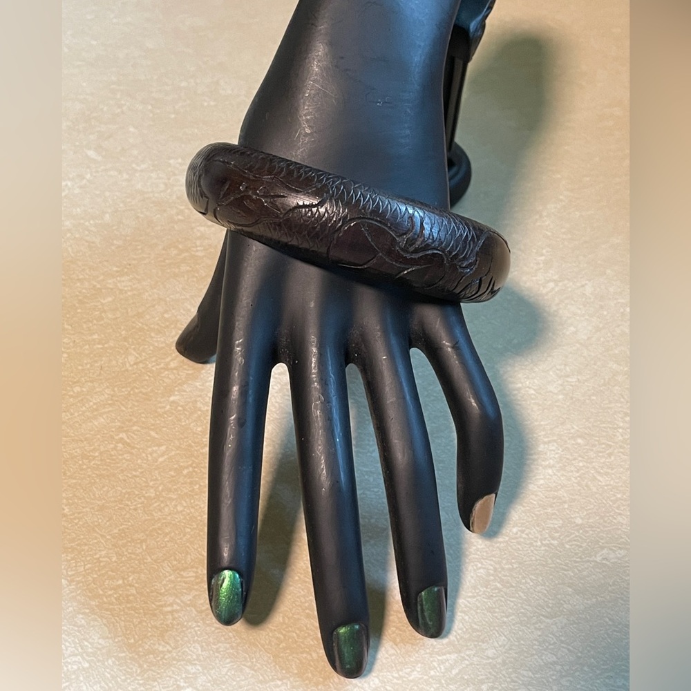 Vintage Carved Bangle